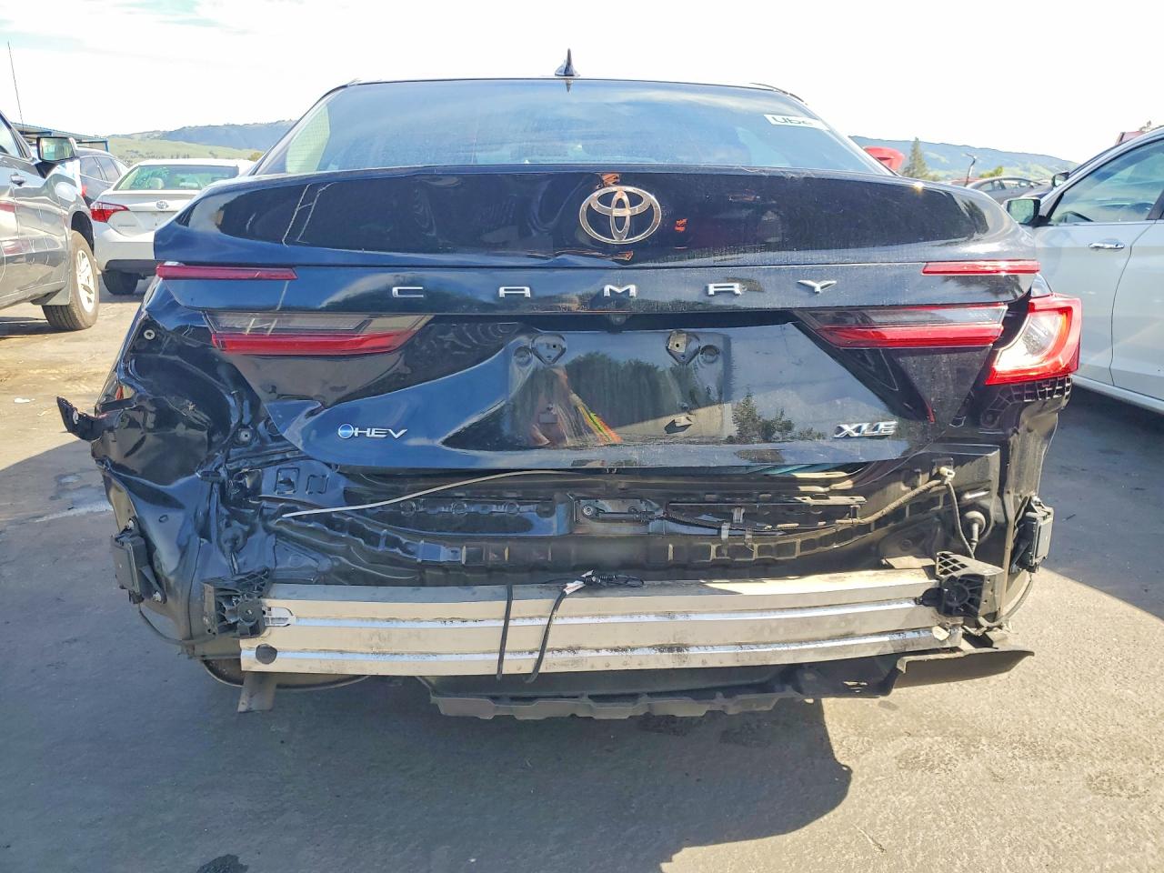 2025 TOYOTA CAMRY XSE photo 11