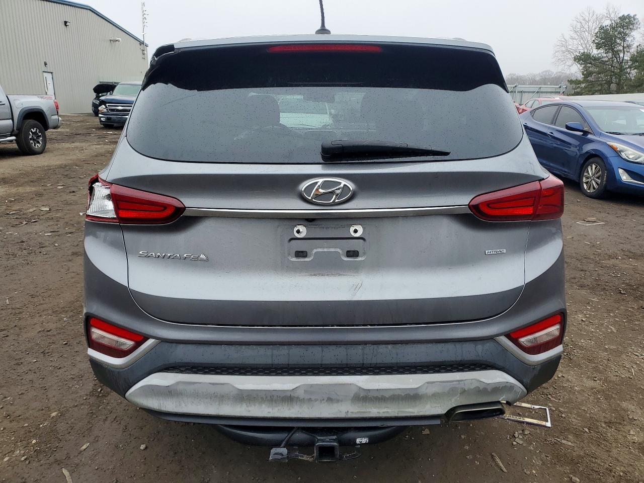 2019 HYUNDAI SANTA FE SE 2.4L photo 6