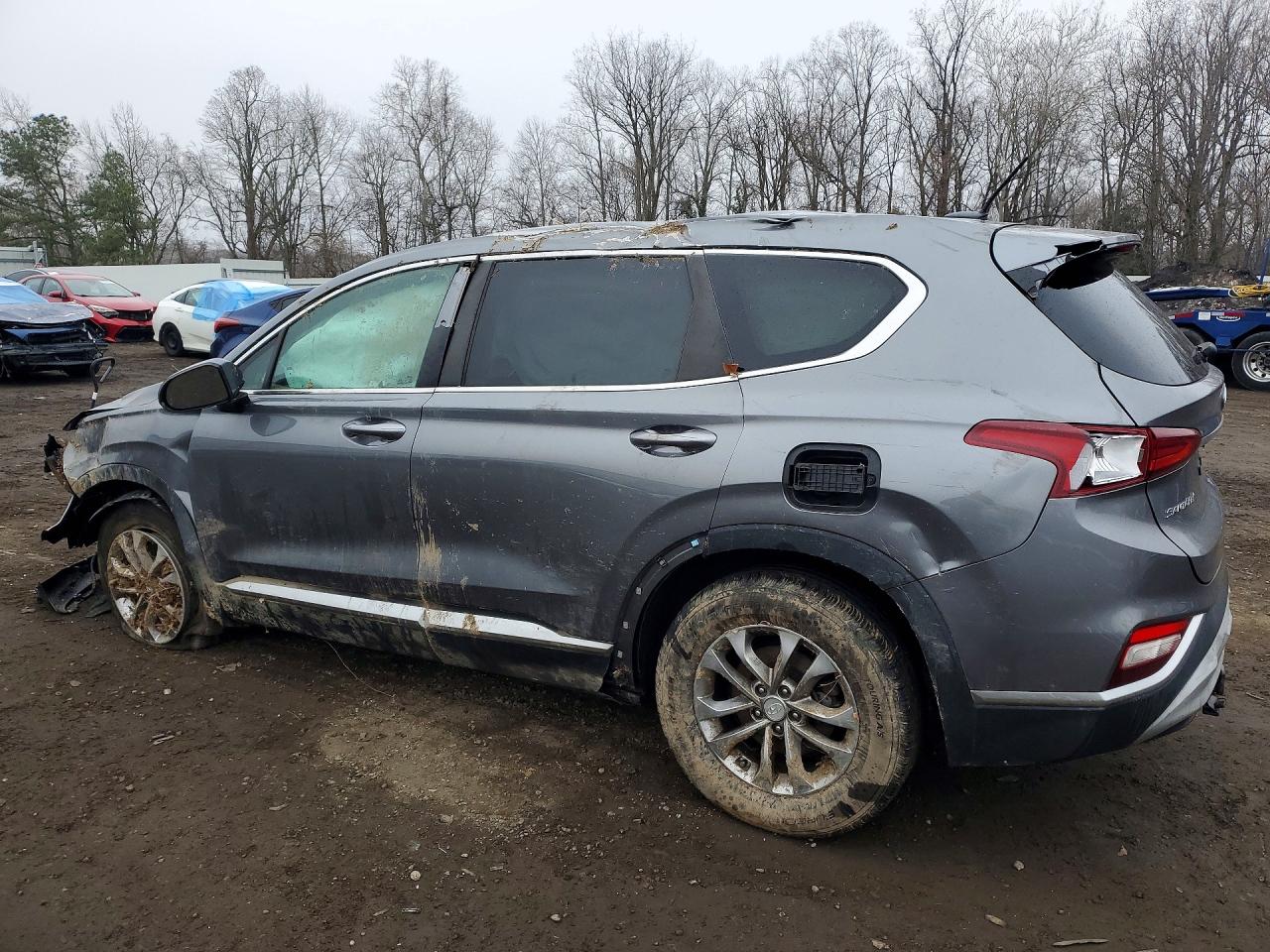 2019 HYUNDAI SANTA FE SE 2.4L photo 2