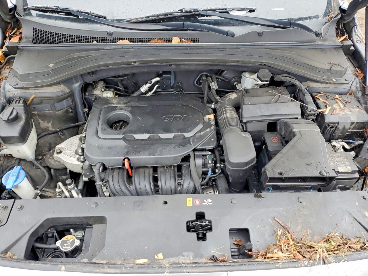 2019 HYUNDAI SANTA FE SE 2.4L photo 12