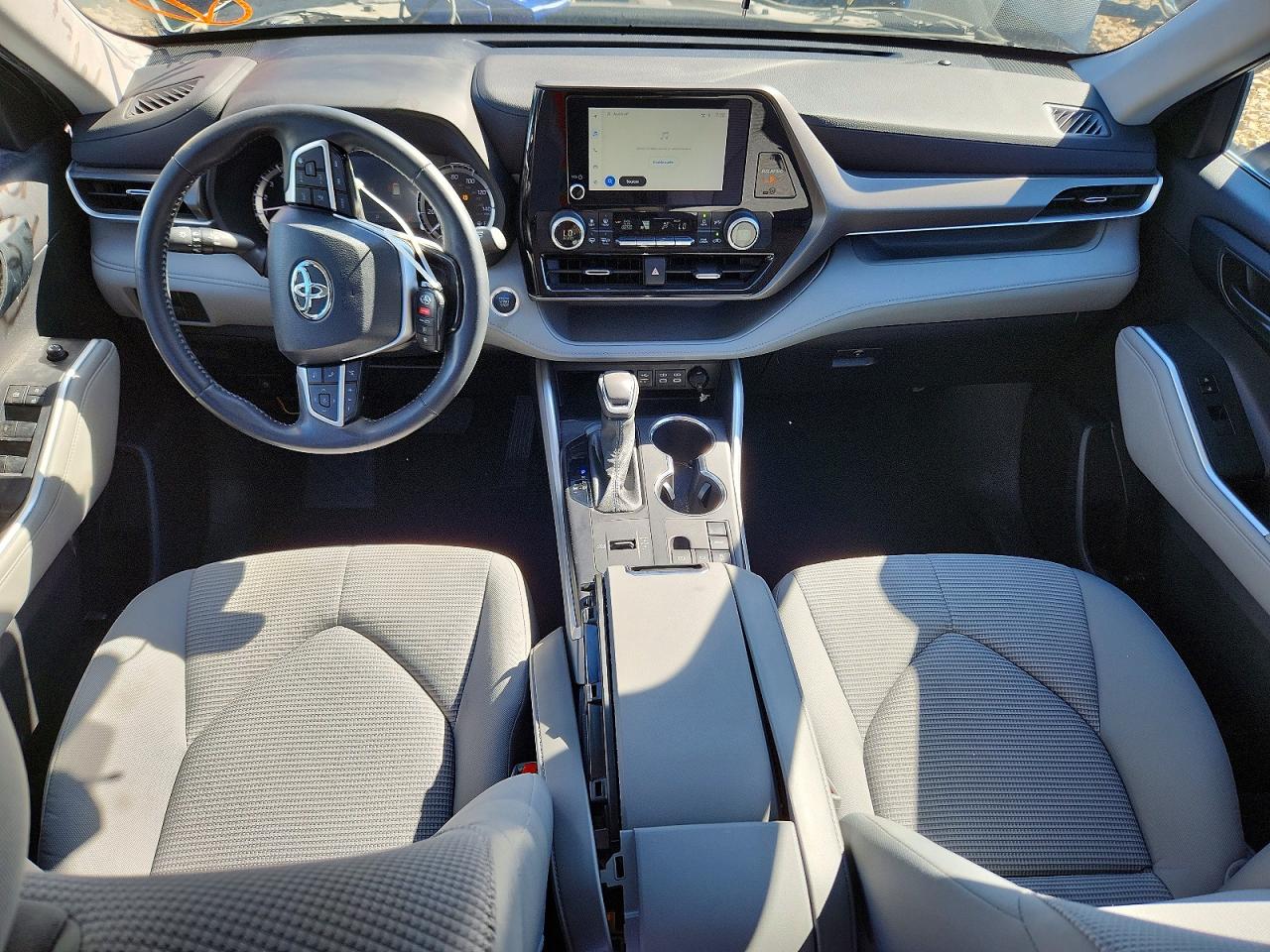 2024 TOYOTA HIGHLANDER LE photo 22