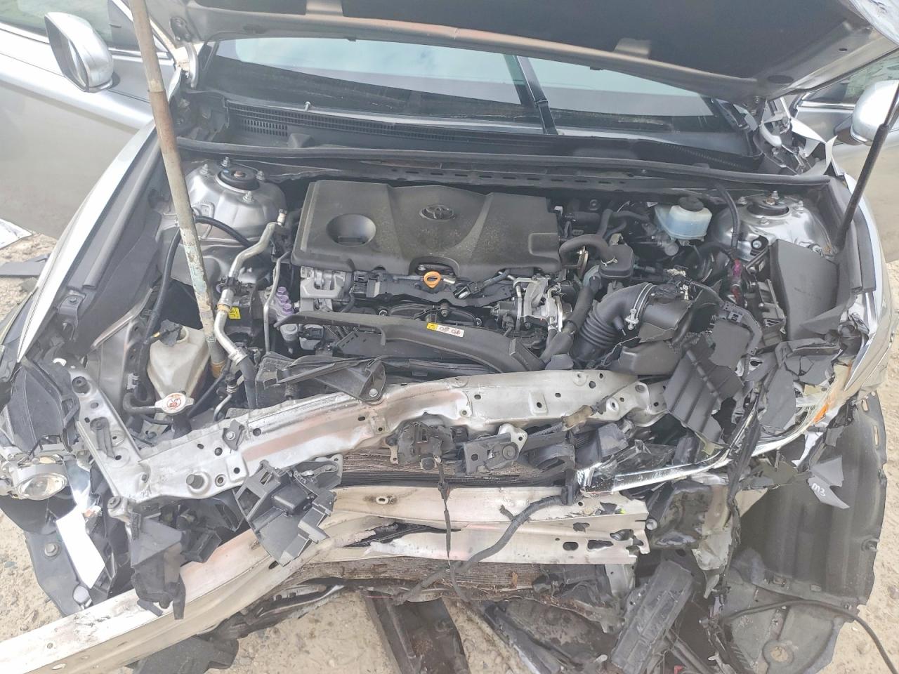 2019 TOYOTA CAMRY SE photo 21