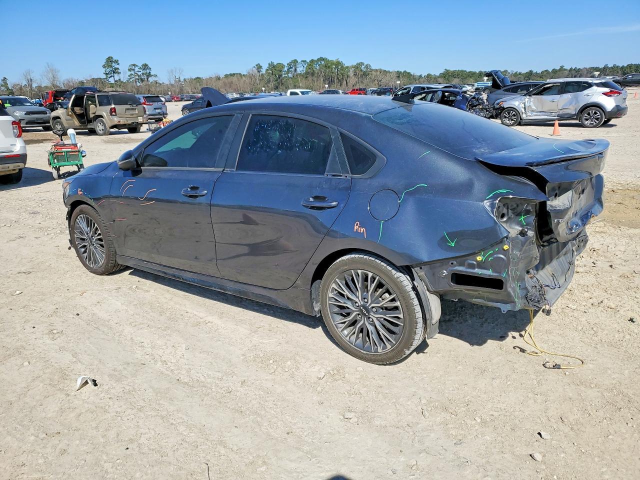 2024 KIA FORTE GT-LINE photo 2