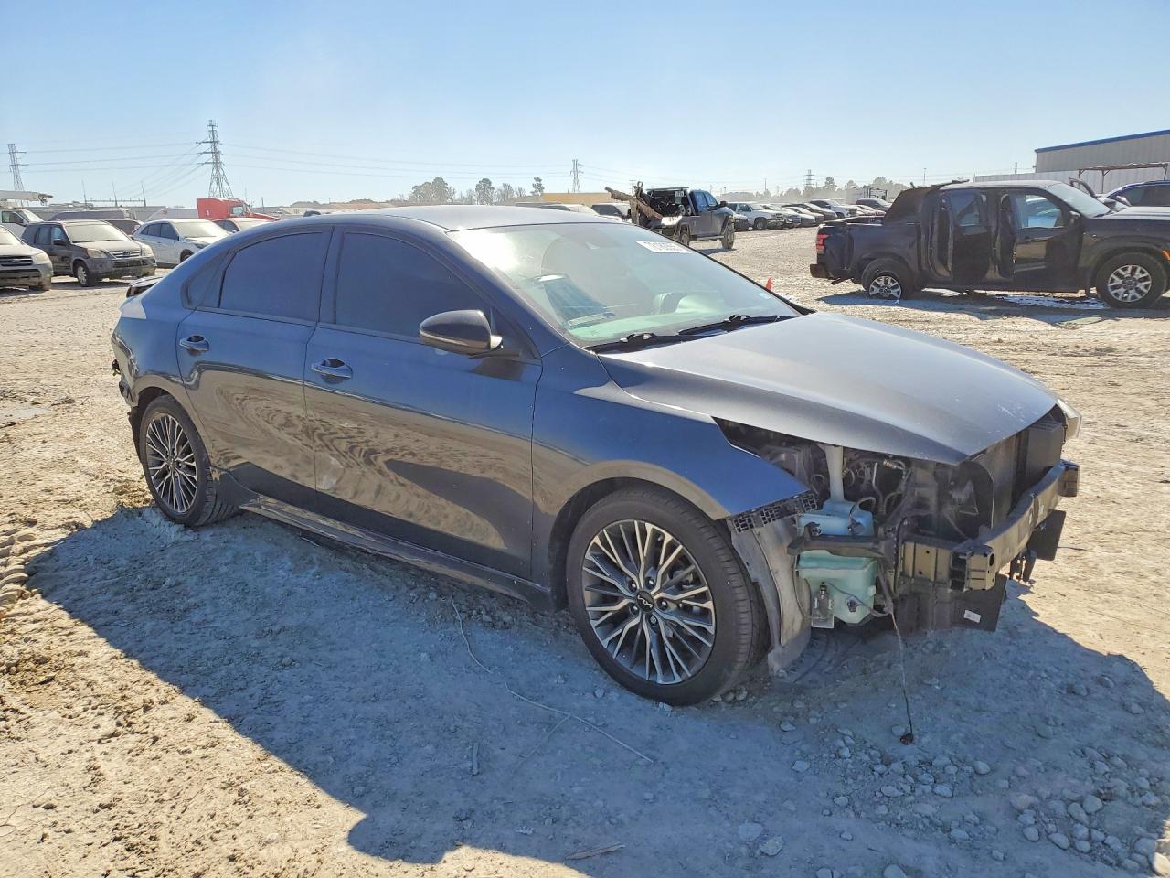 2024 KIA FORTE GT-LINE photo 4