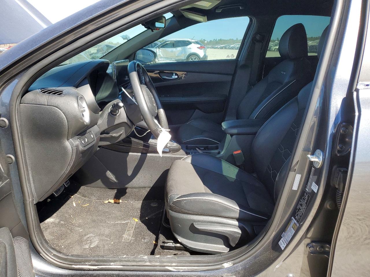 2024 KIA FORTE GT-LINE photo 7