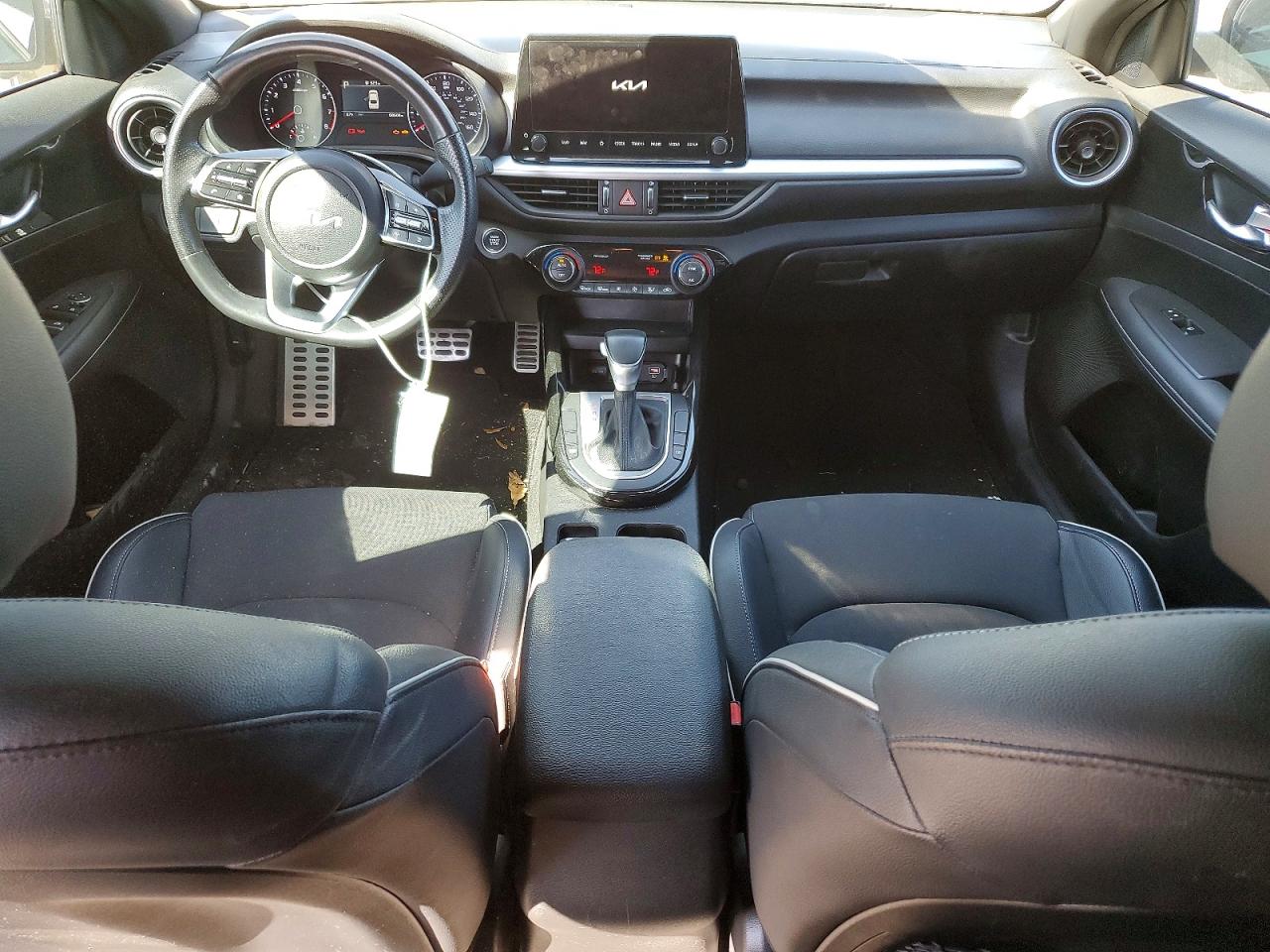 2024 KIA FORTE GT-LINE photo 8