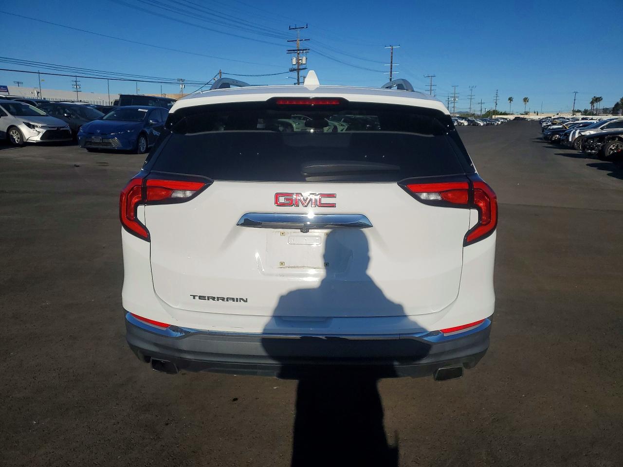 2020 GMC TERRAIN SLT photo 16