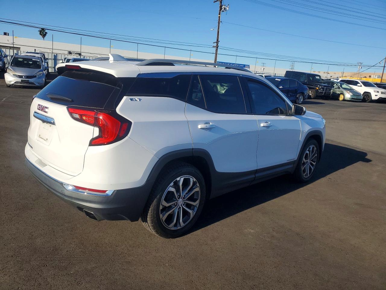 2020 GMC TERRAIN SLT photo 7
