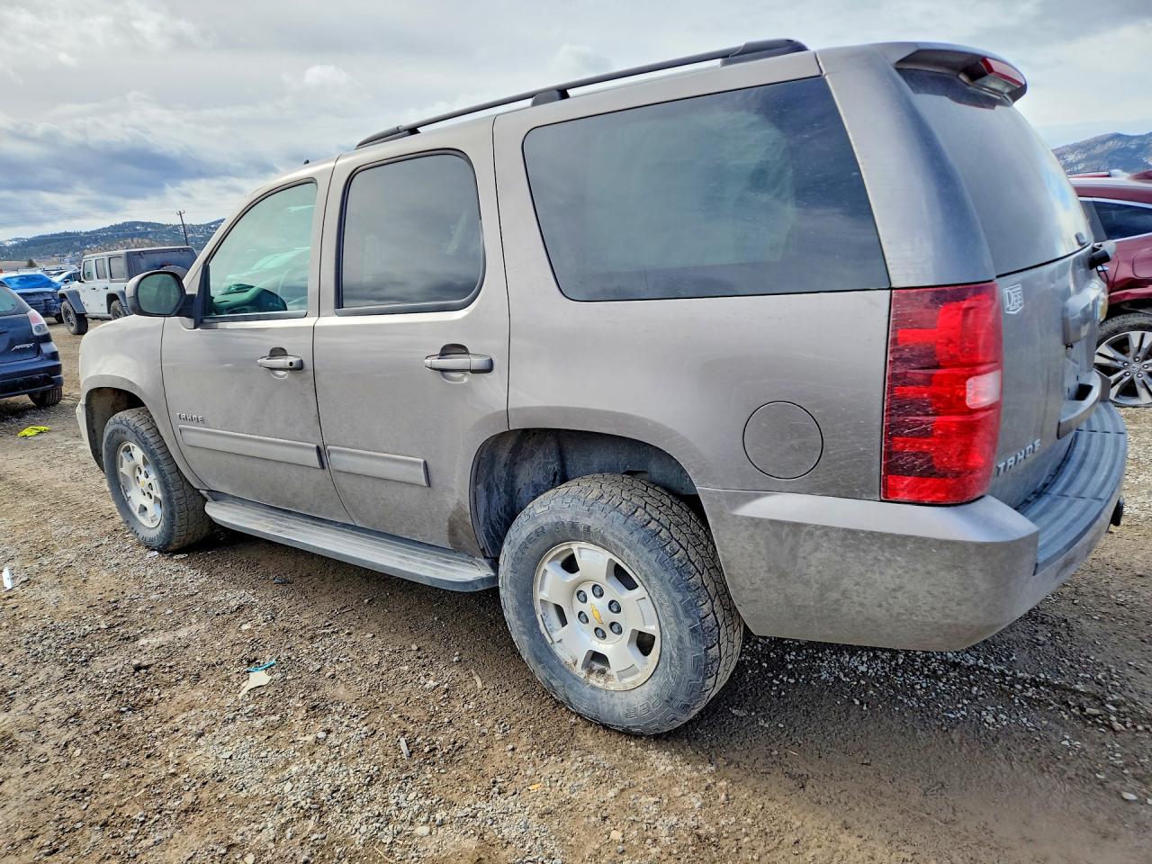 2011 CHEVROLET TAHOE K1500 LS photo 4