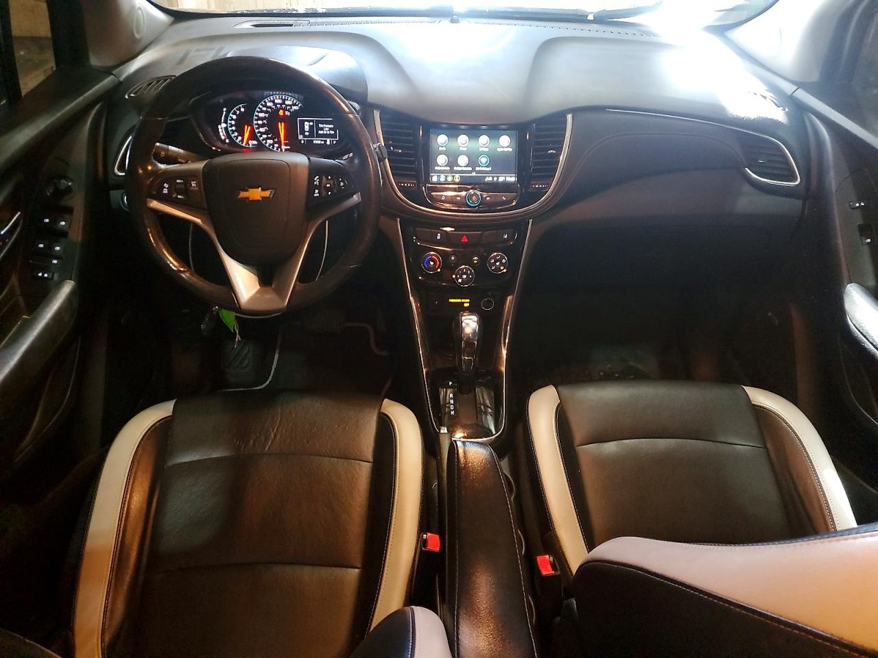 2019 CHEVROLET TRAX PREMIER photo 8