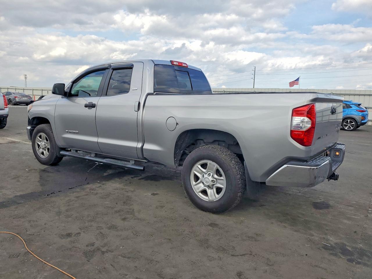 2018 TOYOTA TUNDRA DOUBLE CAB SR photo 4