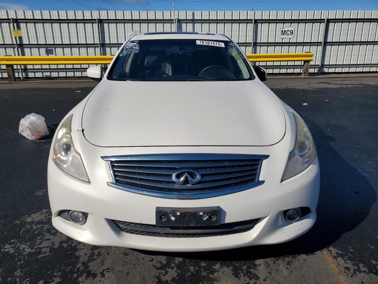 2013 INFINITI G37 BASE photo 9