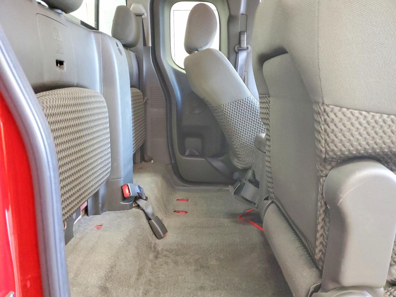 2005 NISSAN FRONTIER SE photo 10