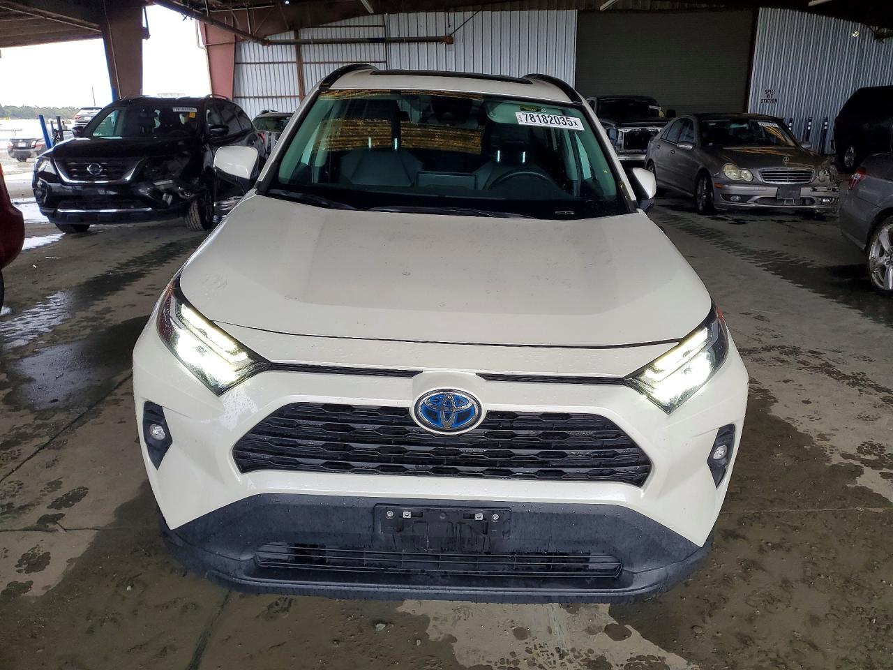 2022 TOYOTA RAV4 XLE PREMIUM photo 5