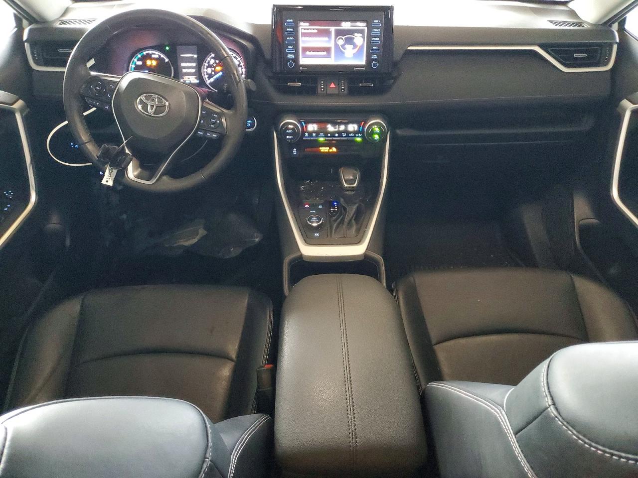 2022 TOYOTA RAV4 XLE PREMIUM photo 8