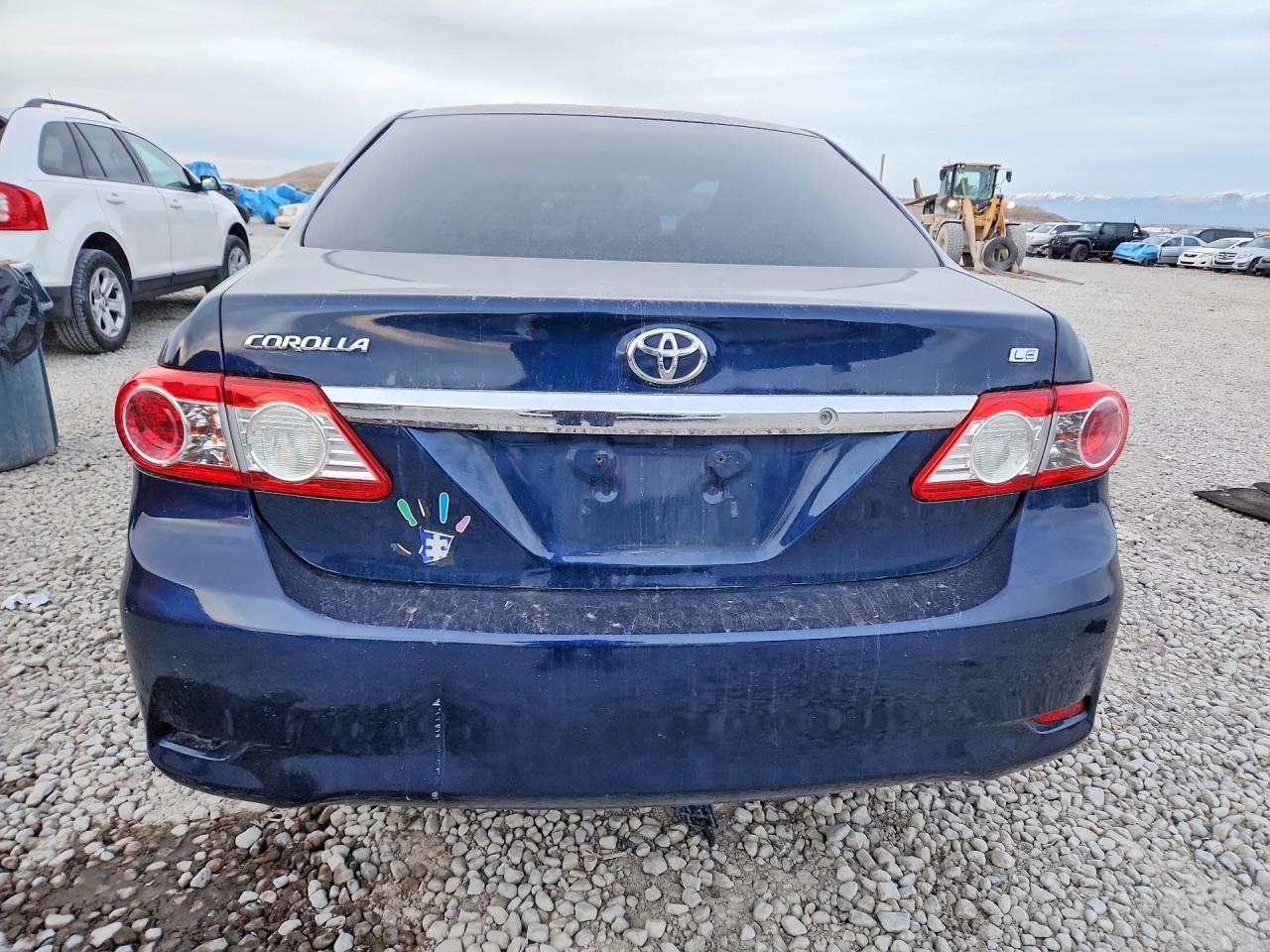 2012 TOYOTA COROLLA LE photo 11