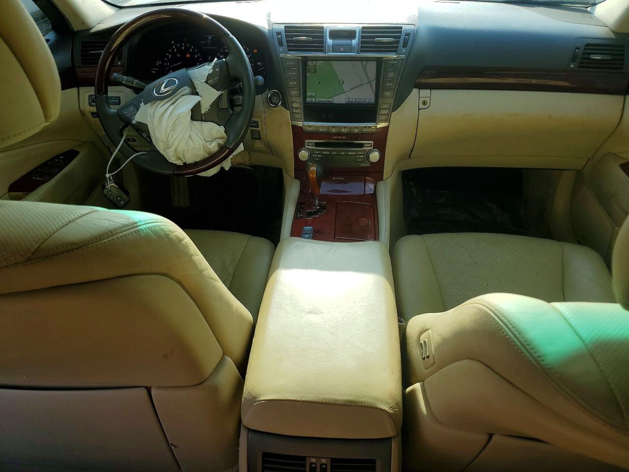 2011 LEXUS LS 460 photo 22