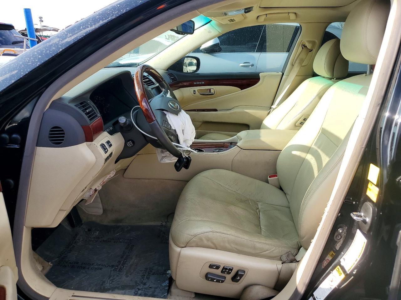 2011 LEXUS LS 460 photo 19