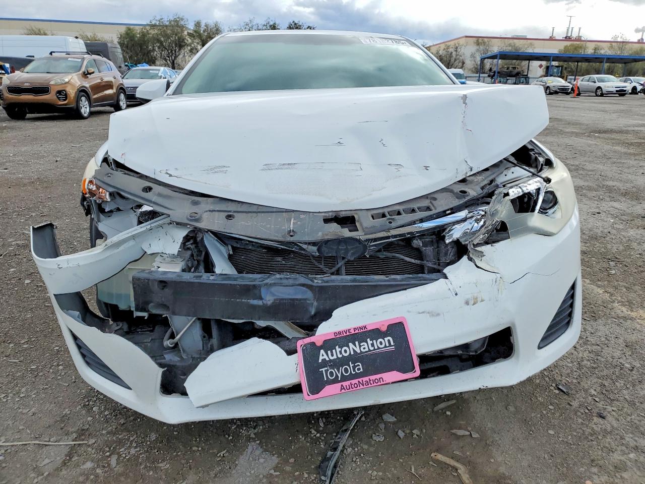 2012 TOYOTA CAMRY LE photo 9