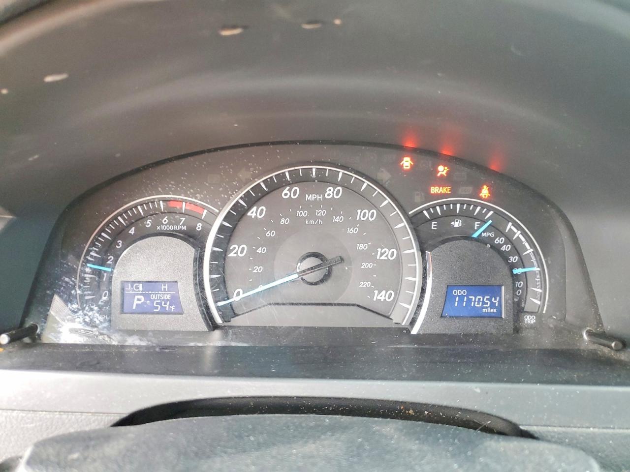 2012 TOYOTA CAMRY LE photo 17
