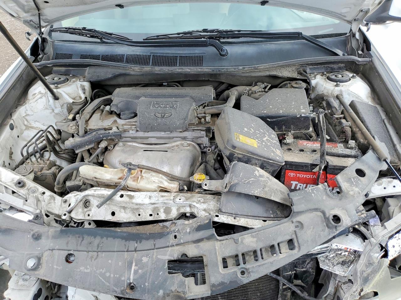 2012 TOYOTA CAMRY LE photo 21