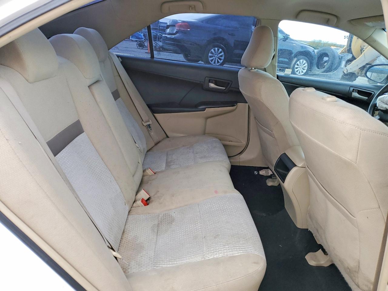 2012 TOYOTA CAMRY LE photo 19