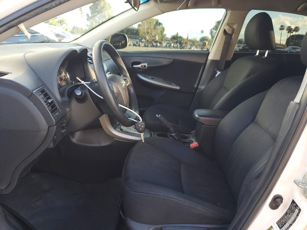 2012 TOYOTA COROLLA BASE photo 13