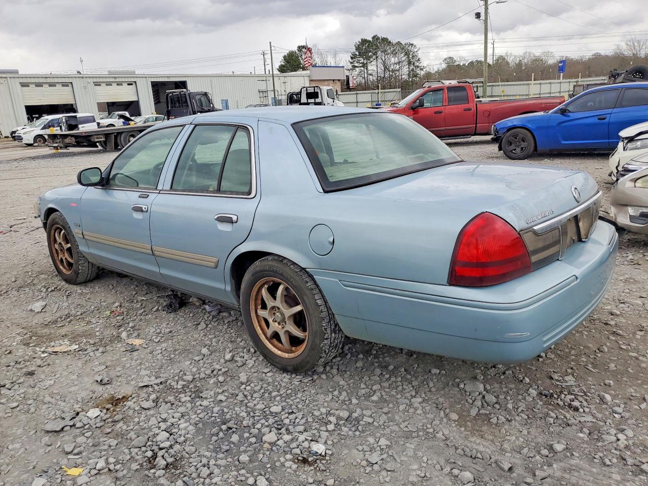 2009 MERCURY GRAND MARQUIS LS photo 2