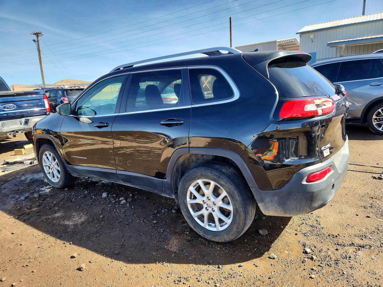 2015 JEEP CHEROKEE LATITUDE photo 2