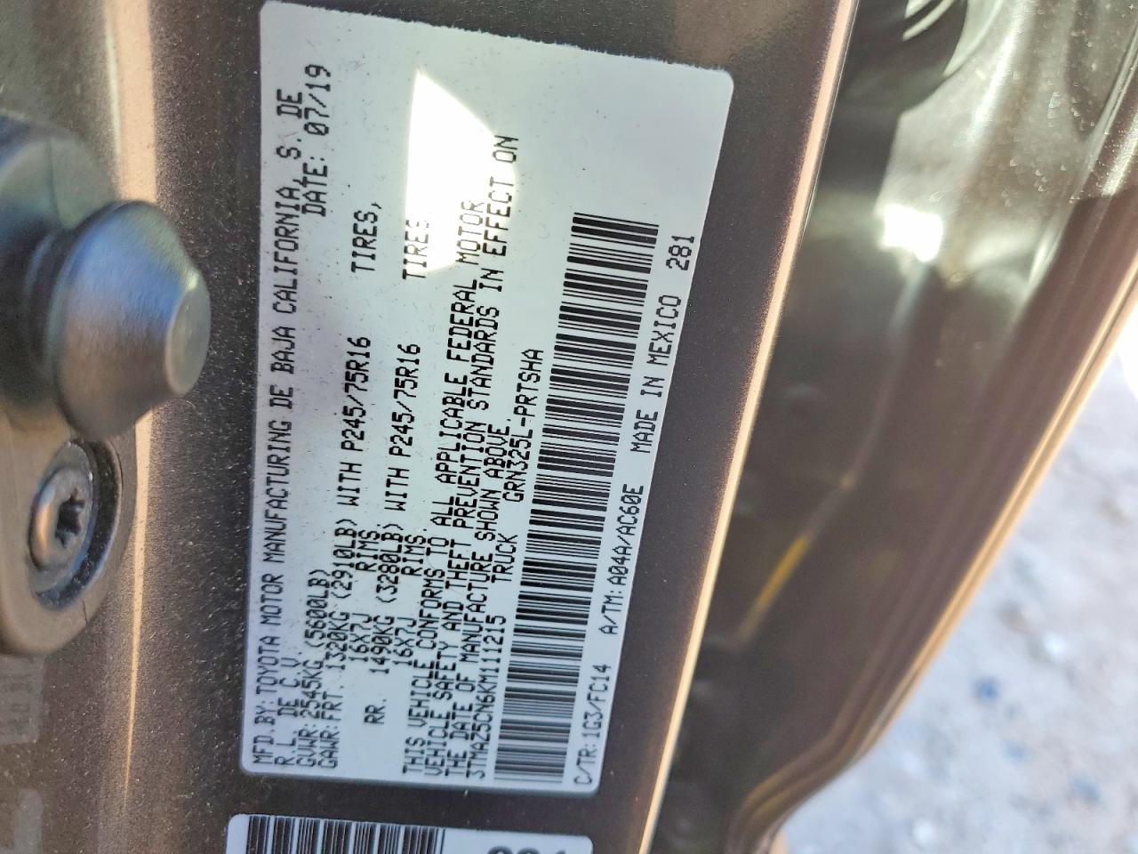 2019 TOYOTA TACOMA SR5 V6 photo 23