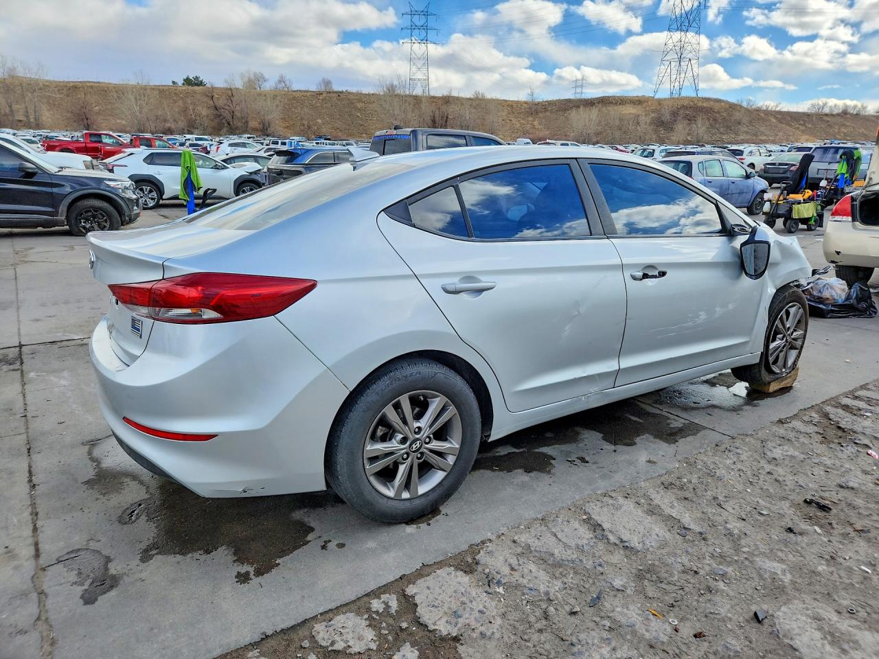 2018 HYUNDAI ELANTRA VALUE EDITION photo 3