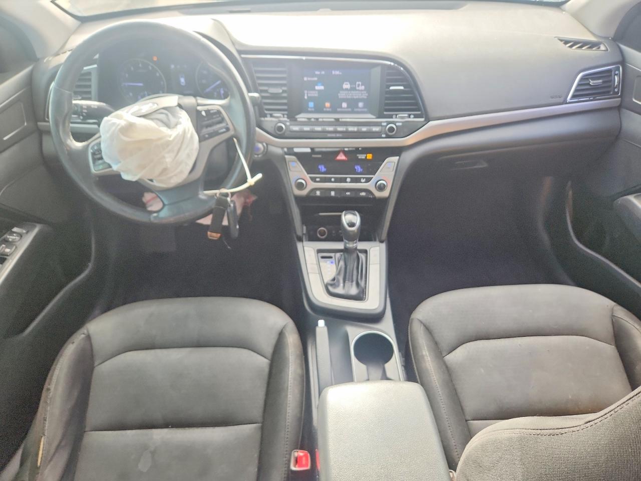 2018 HYUNDAI ELANTRA VALUE EDITION photo 8