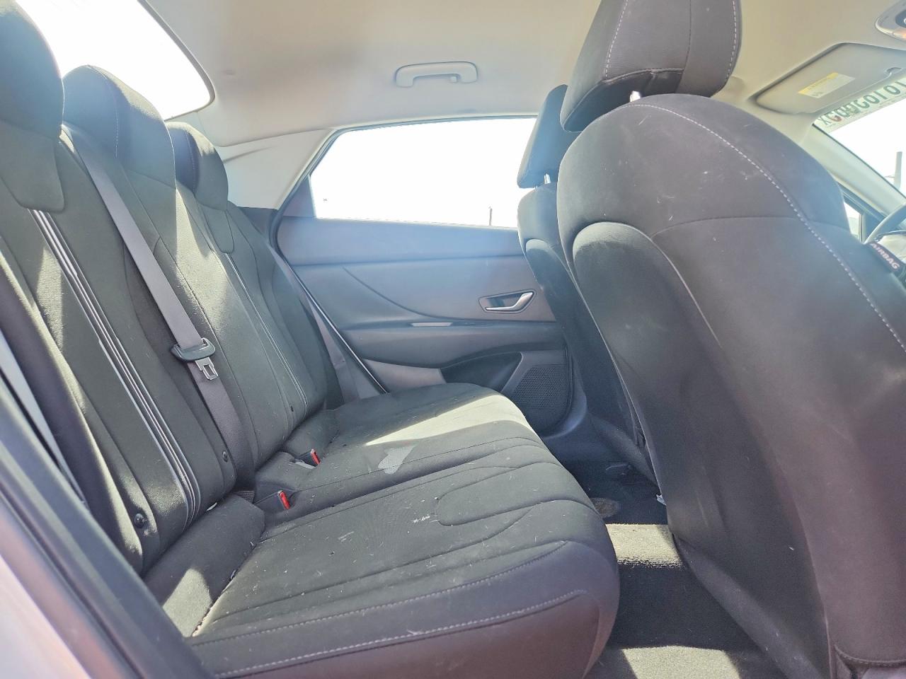 2022 HYUNDAI ELANTRA SEL photo 19