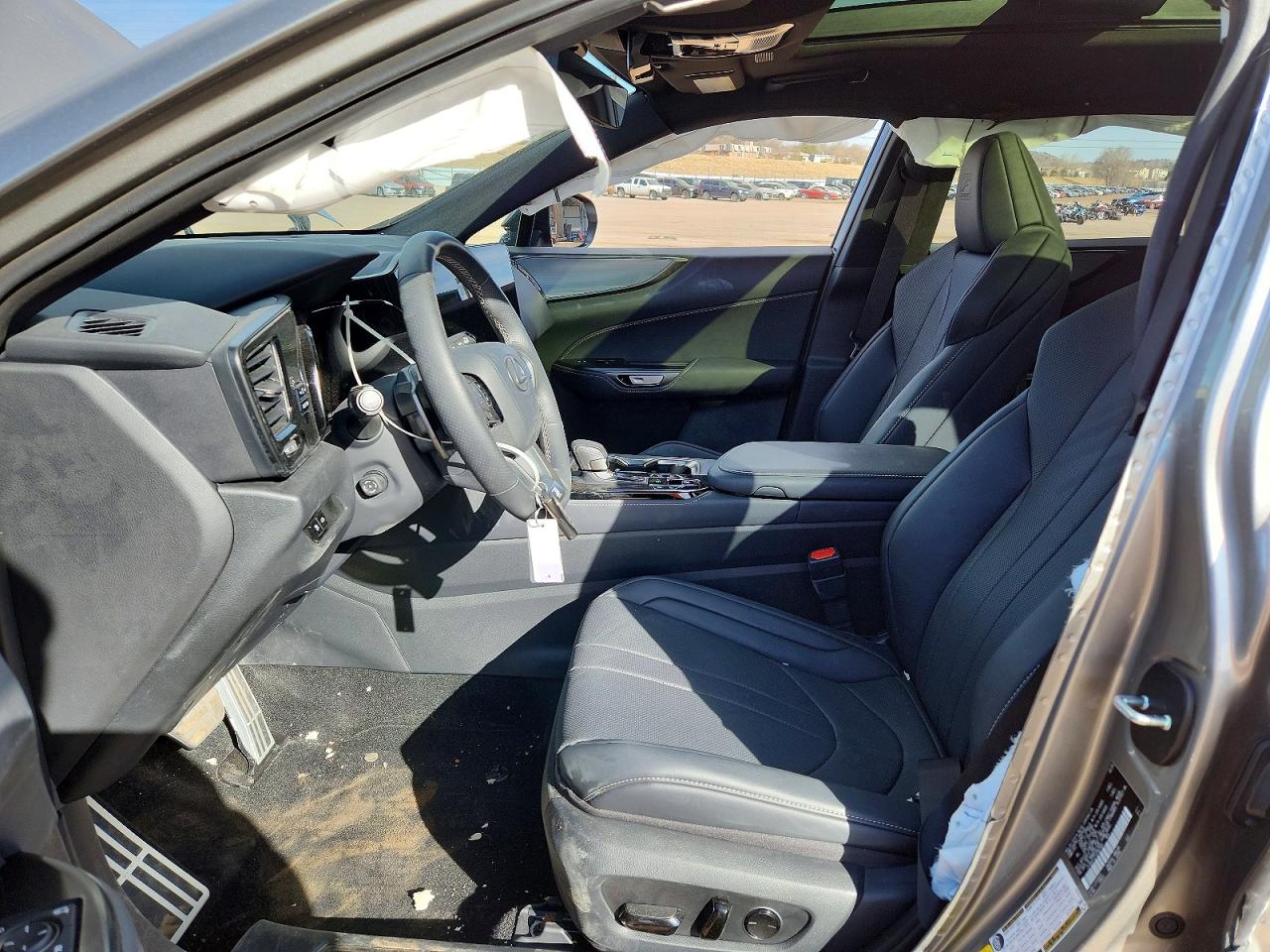 2025 LEXUS NX 450H LUXURY photo 7