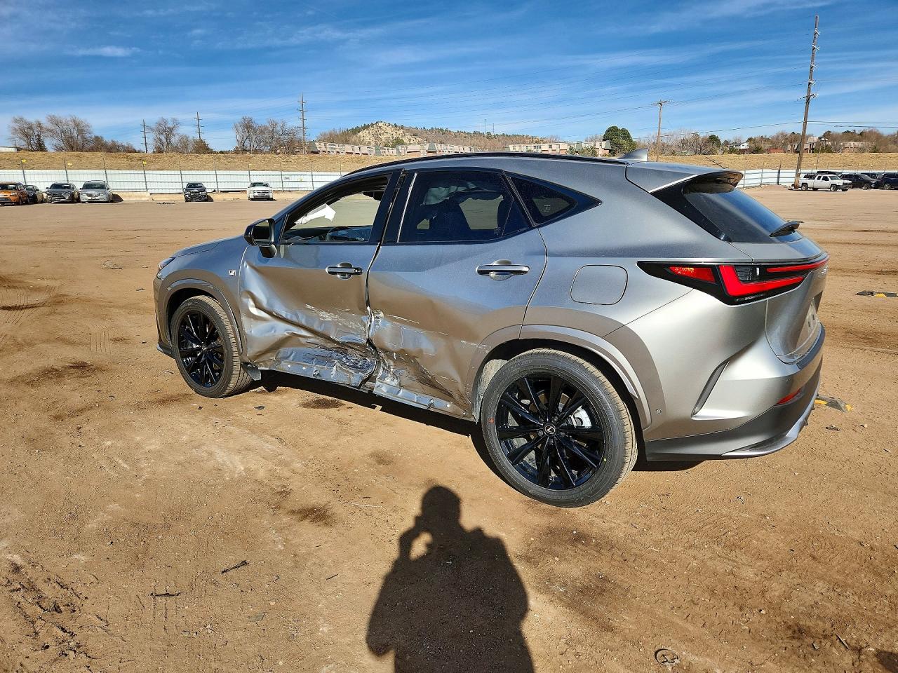 2025 LEXUS NX 450H LUXURY photo 2