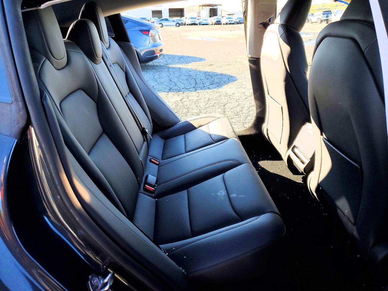 2024 TESLA MODEL 3 photo 28
