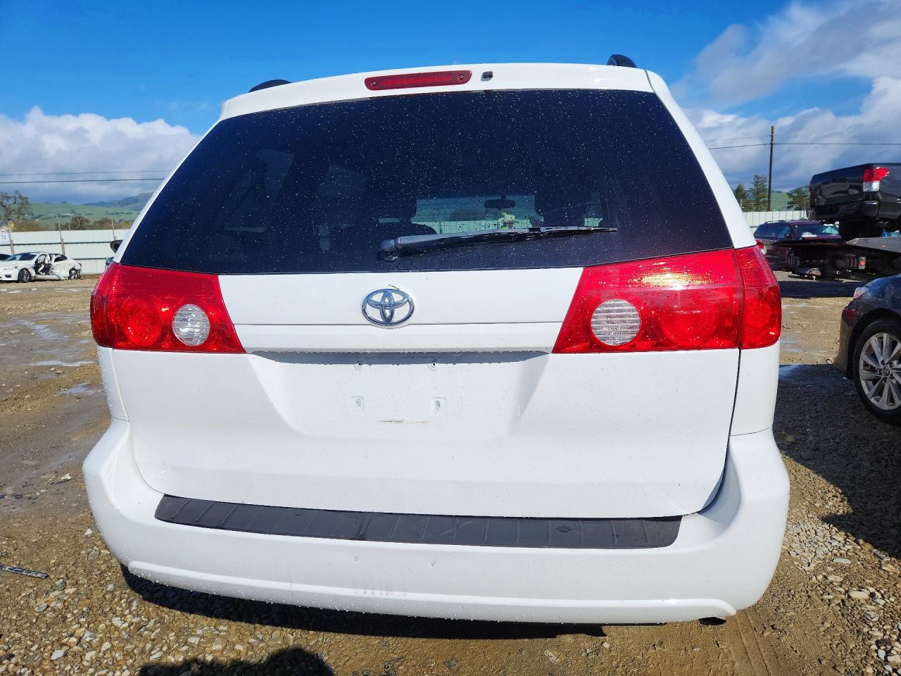 2006 TOYOTA SIENNA CE photo 6