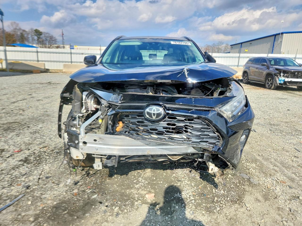 2019 TOYOTA RAV4 XLE PREMIUM photo 9