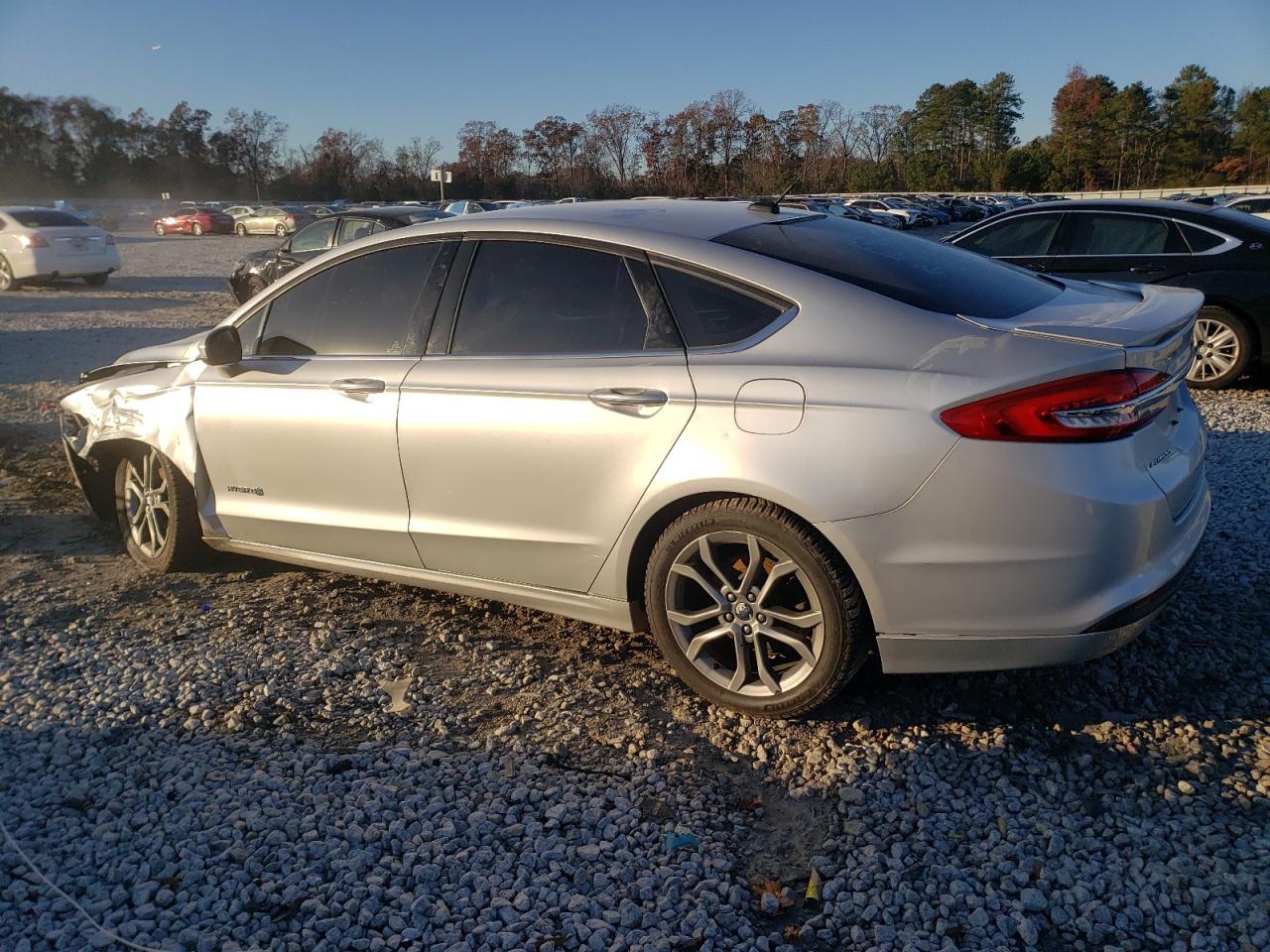 2017 FORD FUSION SE HYBRID photo 2