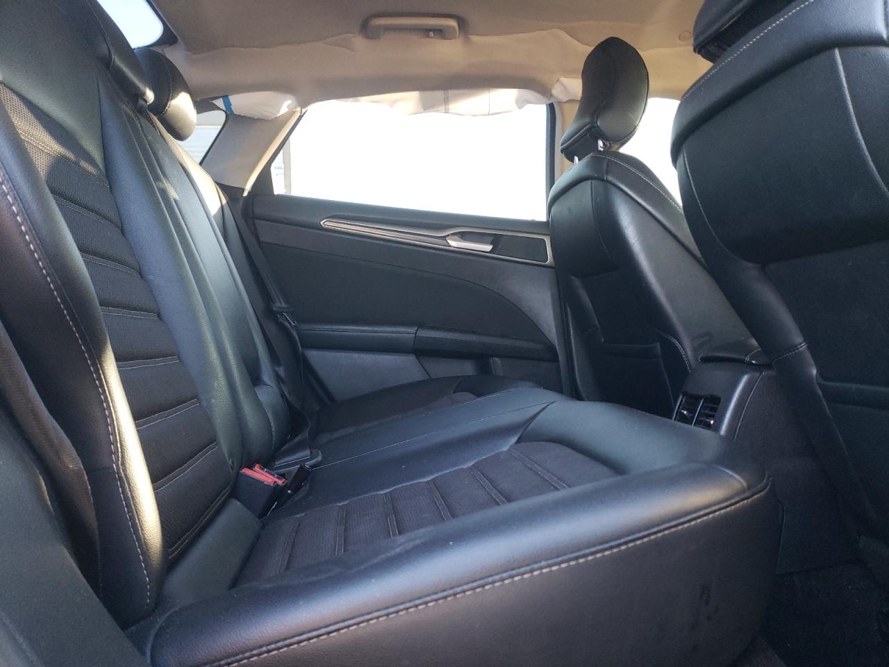 2017 FORD FUSION SE HYBRID photo 10