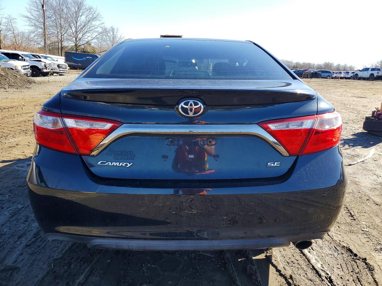 2017 TOYOTA CAMRY LE photo 6