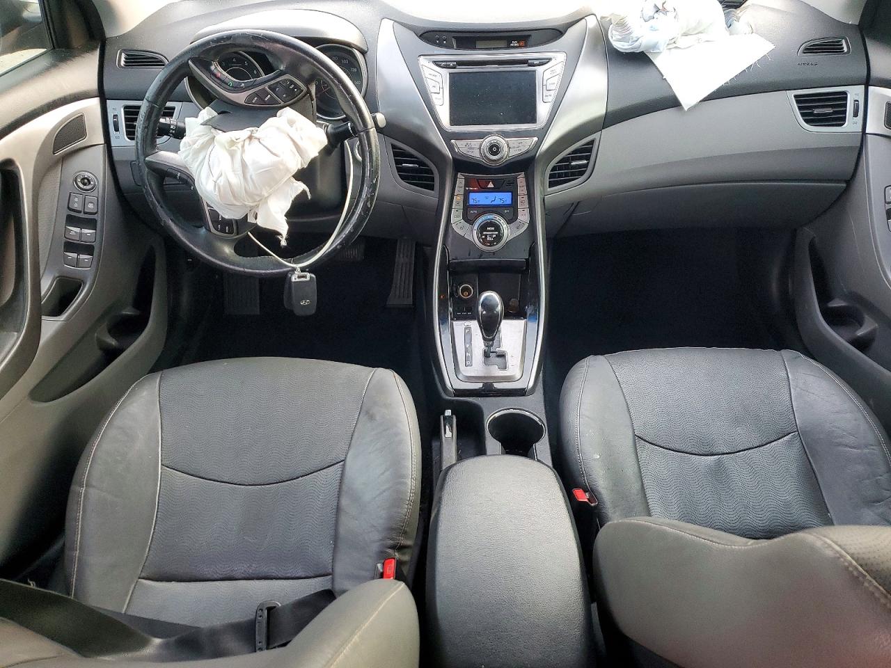 2013 HYUNDAI ELANTRA GLS photo 15