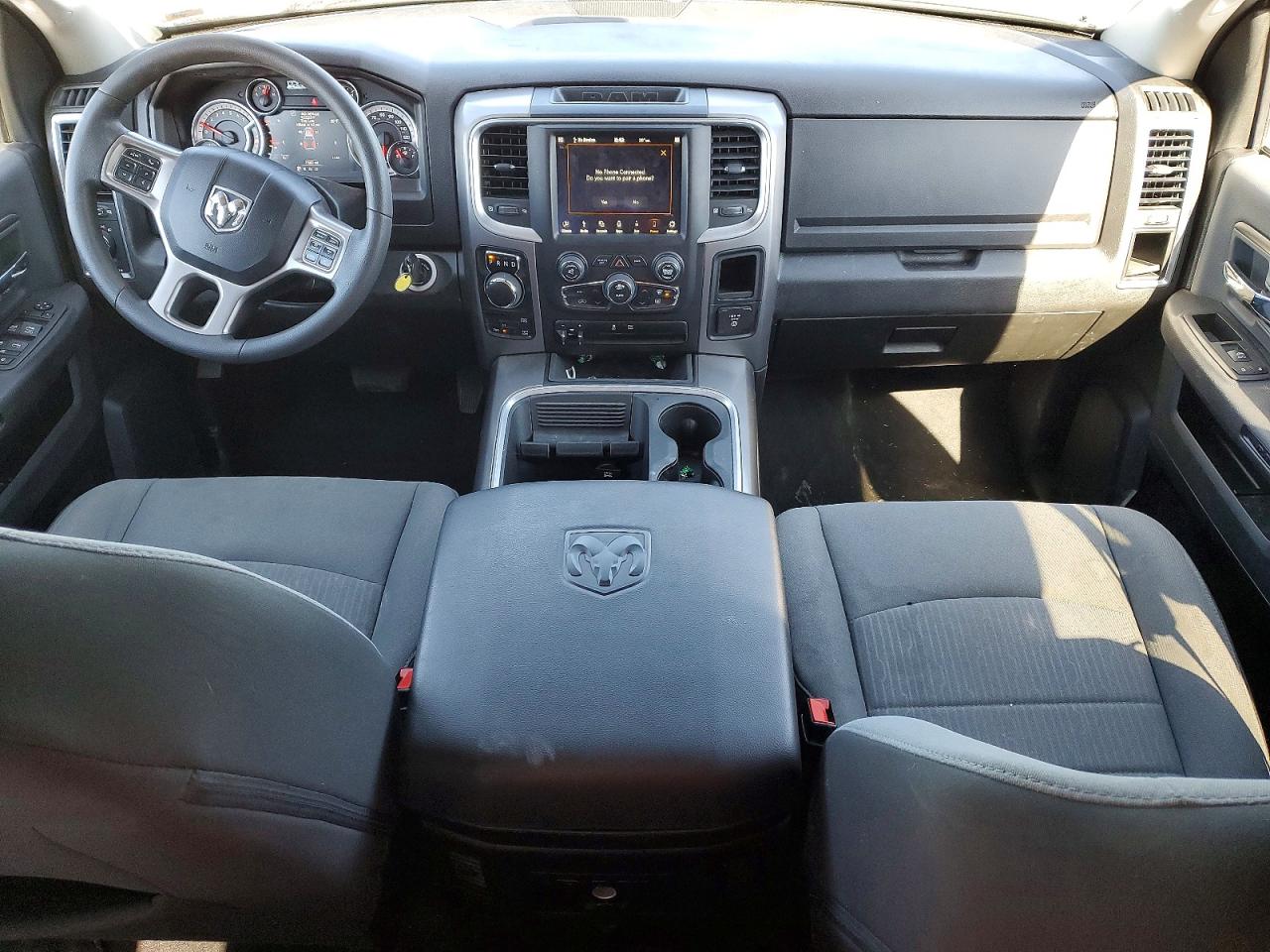 2023 RAM 1500 CLASSIC SLT photo 8