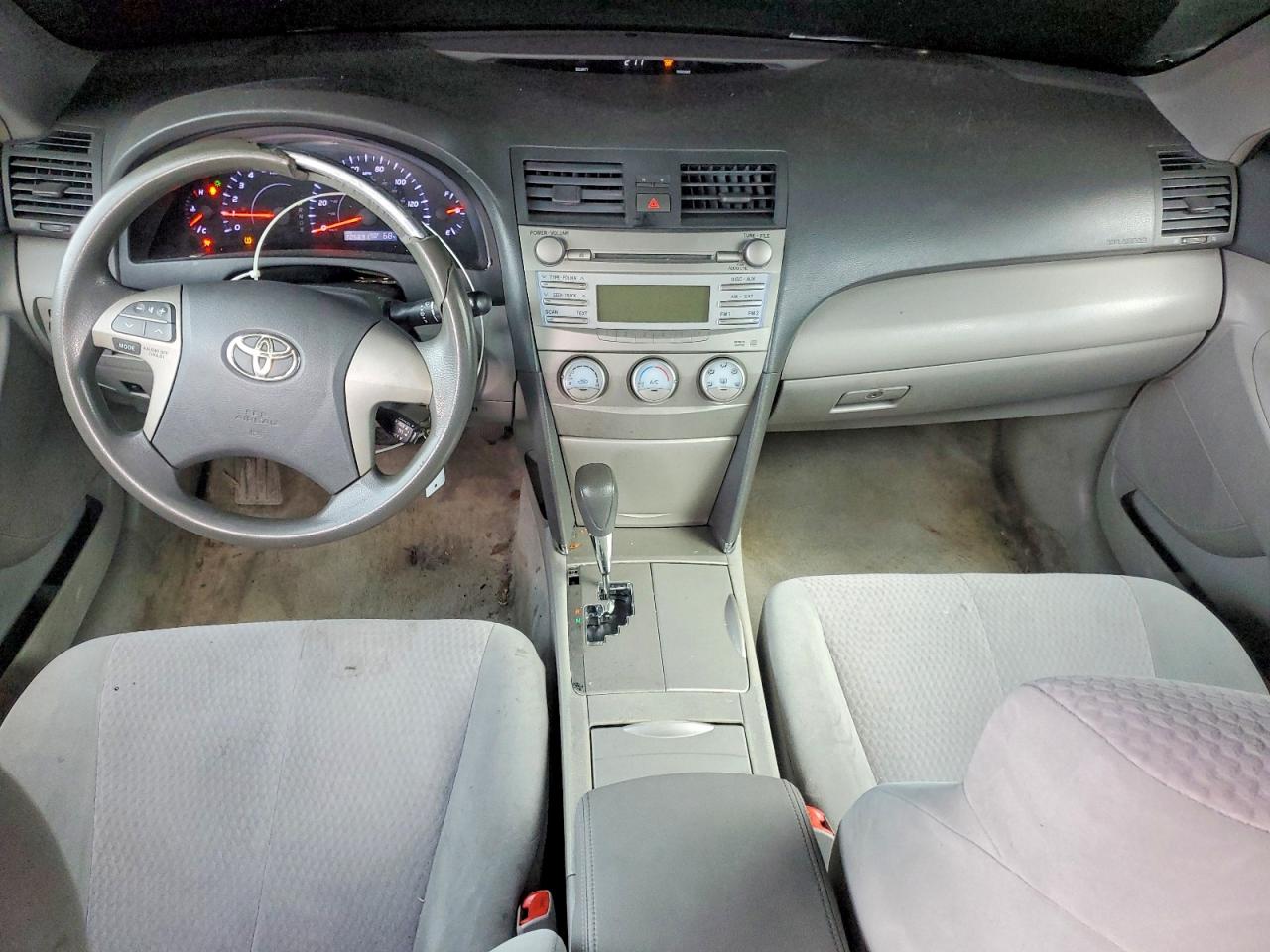 2011 TOYOTA CAMRY BASE photo 8