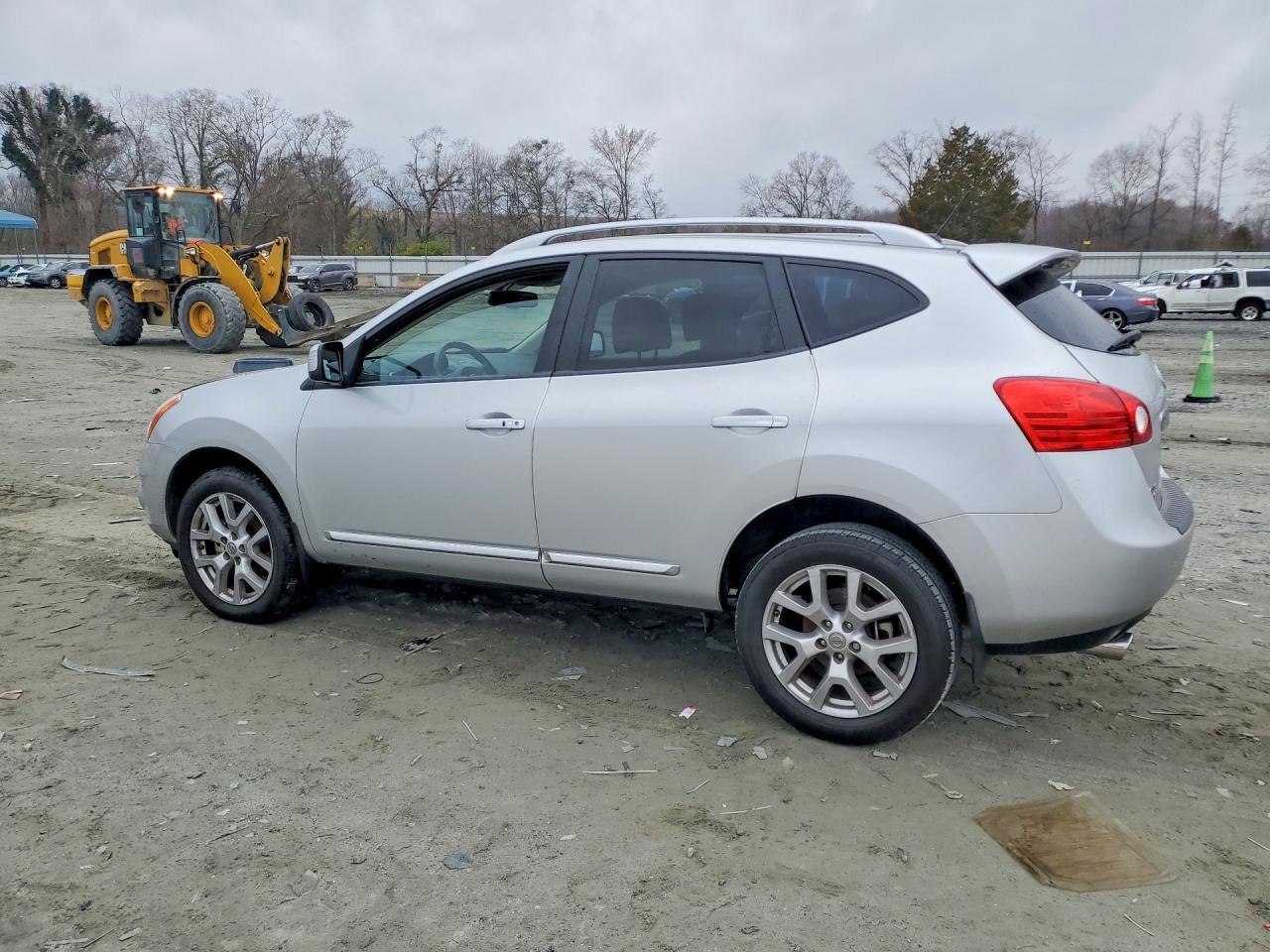 2011 NISSAN ROGUE S photo 4