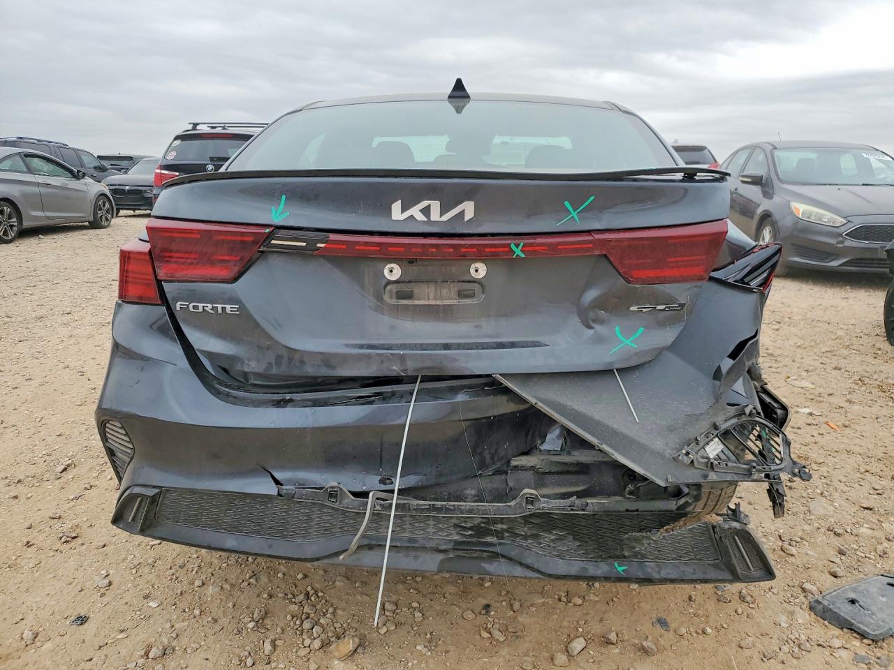 2024 KIA FORTE GT LINE photo 16