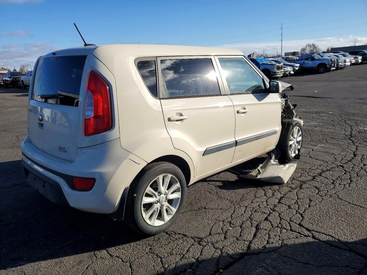 2013 KIA SOUL photo 7