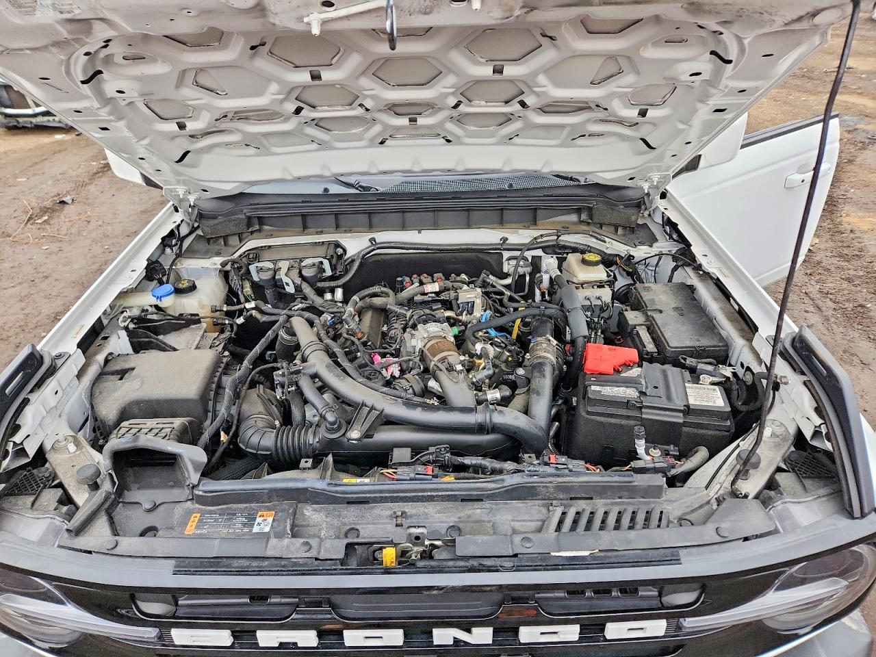 2023 FORD BRONCO BASE photo 23