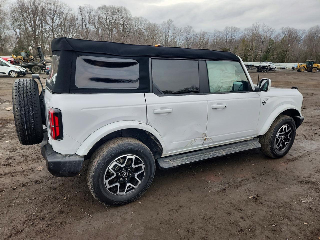 2023 FORD BRONCO BASE photo 5
