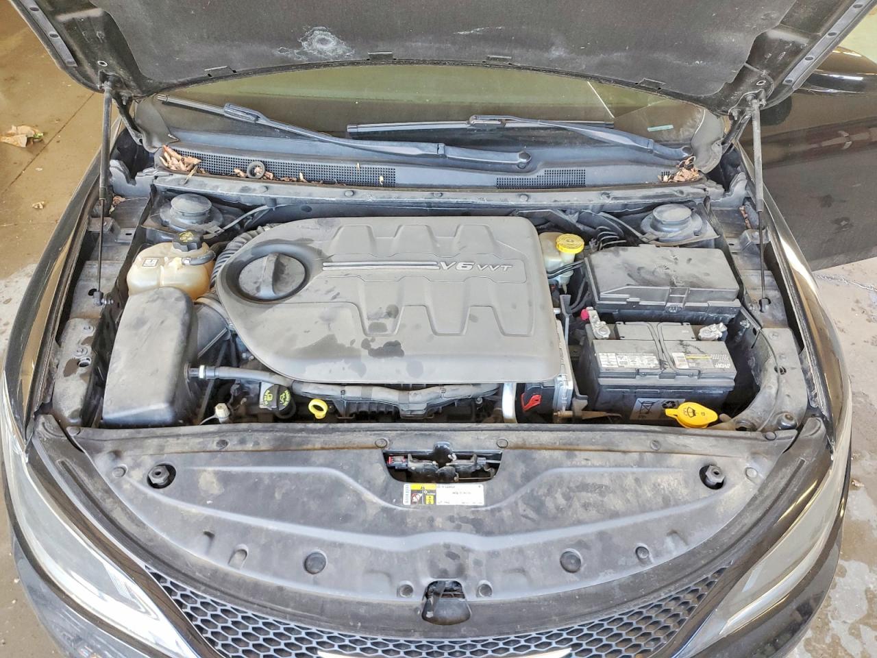 2016 CHRYSLER 200 S photo 11